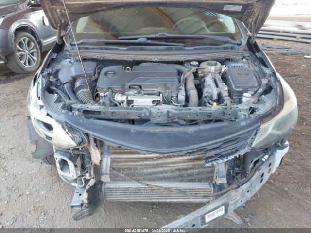1G1BE5SM6H7103085 Chevrolet Cruze Lt Auto