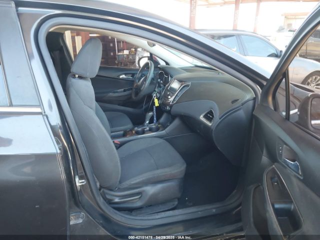 1G1BE5SM6H7103085 Chevrolet Cruze Lt Auto