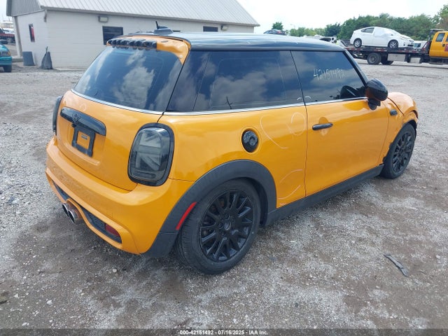 2016 MINI HARDTOP WMWXP7C53G2A42705 Photo 3