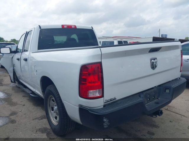 2018 RAM 1500 1C6RR6FG7JS330509 Photo 2