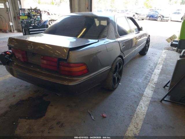 1992 LEXUS LS JT8UF11E6N0113182 Photo 3