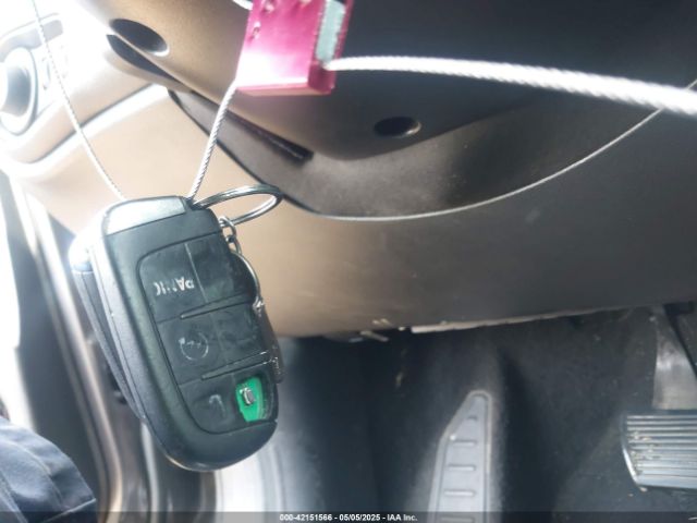 ZACNJABBXKPJ76703 Jeep Renegade Altitude Fwd