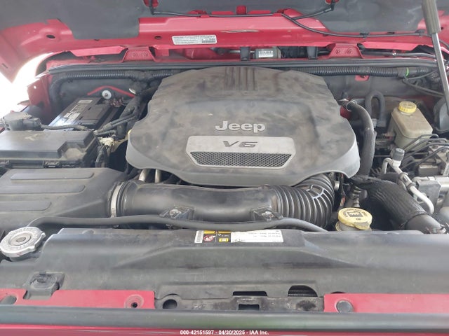 1C4BJWEGXEL179054 Jeep Wrangler Unlimited Sahara