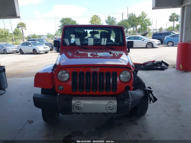1C4BJWEGXEL179054 Jeep Wrangler Unlimited Sahara