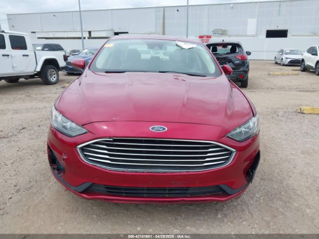 3FA6P0LU6KR257130 Ford Fusion Hybrid Se