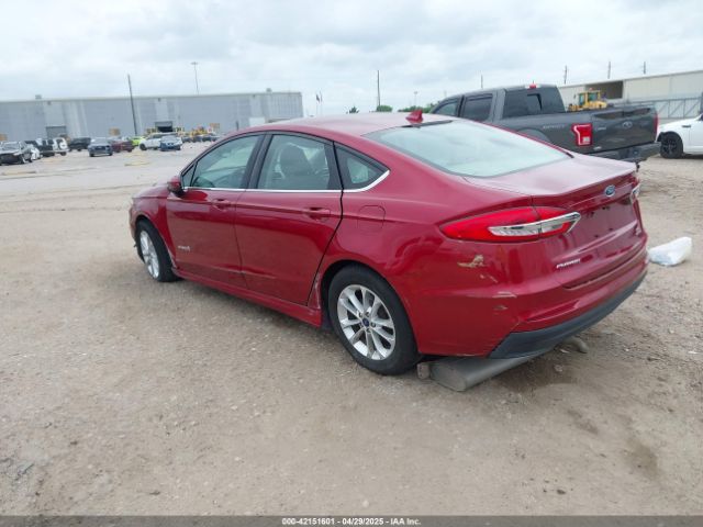 3FA6P0LU6KR257130 Ford Fusion Hybrid Se