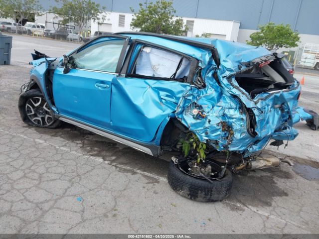2020 SUBARU CROSSTREK JF2GTDNC7LH282371 Photo 2