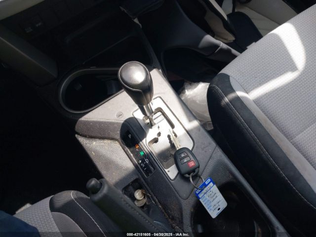 2T3WFREV5JW490465 Toyota Rav4 Xle