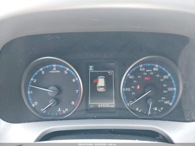 2T3WFREV5JW490465 Toyota Rav4 Xle