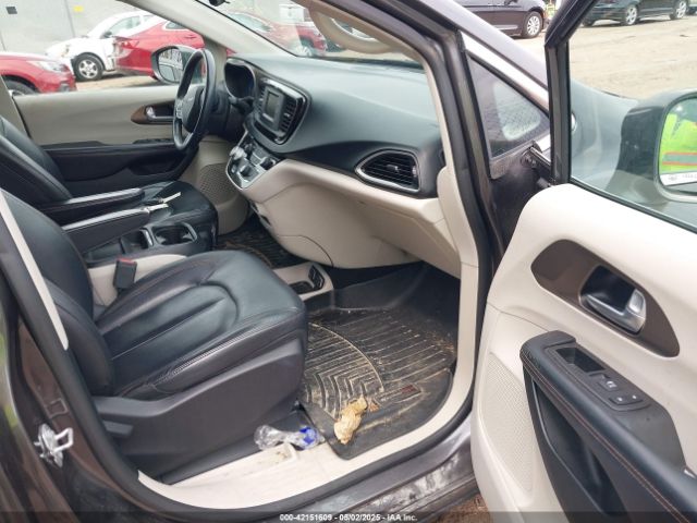 2C4RC1BG5HR720491 Chrysler Pacifica Touring-l