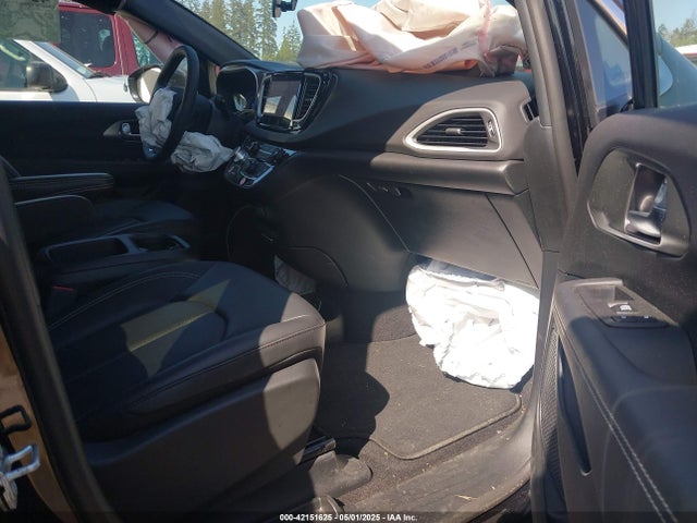 2C4RC1BG2SR545284 Chrysler Pacifica Select