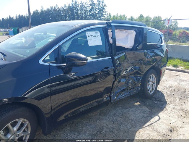 2C4RC1BG2SR545284 Chrysler Pacifica Select