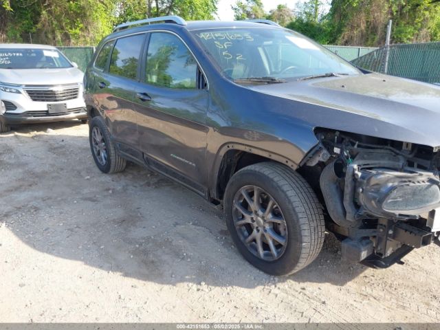 1C4PJMCS1EW147433 Jeep Cherokee Latitude