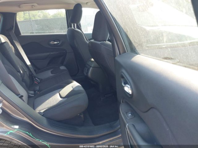 1C4PJMCS1EW147433 Jeep Cherokee Latitude
