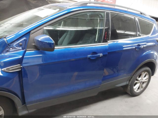 1FMCU0GD5JUC46820 Ford ESCAPE SE