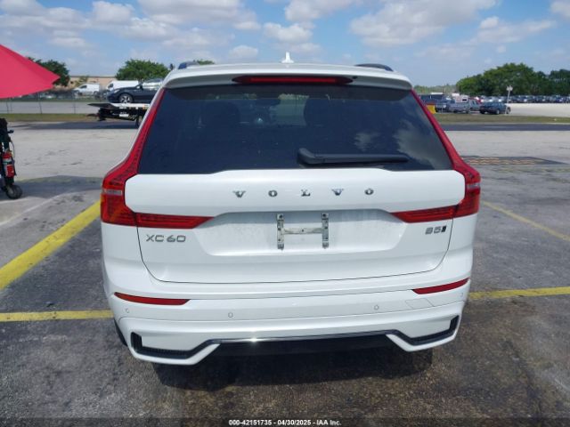 YV4L12RL2R1767596 Volvo Xc60 B5 Plus Dark Theme