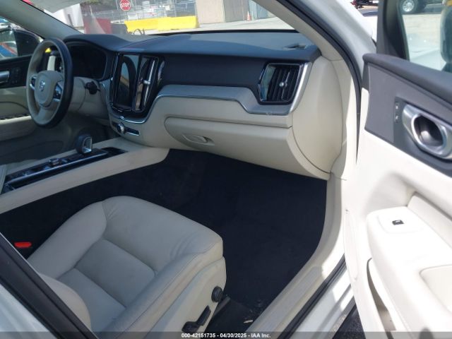 YV4L12RL2R1767596 Volvo Xc60 B5 Plus Dark Theme