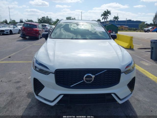 YV4L12RL2R1767596 Volvo Xc60 B5 Plus Dark Theme