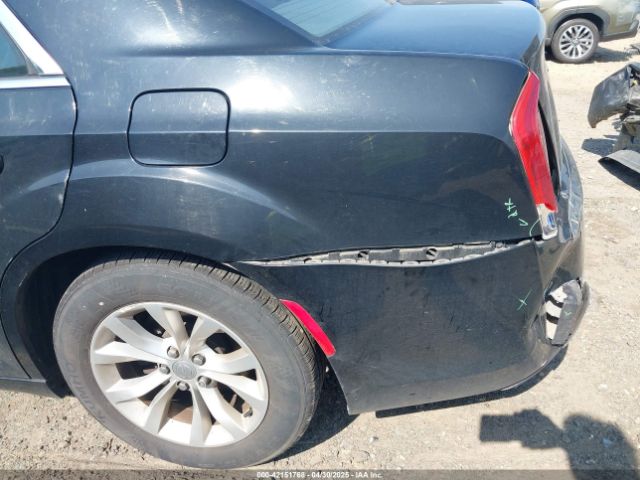 2C3CCAAG1FH742910 Chrysler 300 Limited
