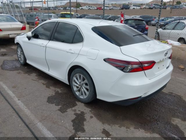 4T1C11AK8MU533904 Toyota CAMRY LE