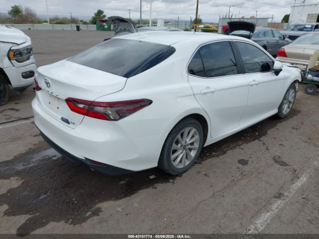 4T1C11AK8MU533904 Toyota CAMRY LE