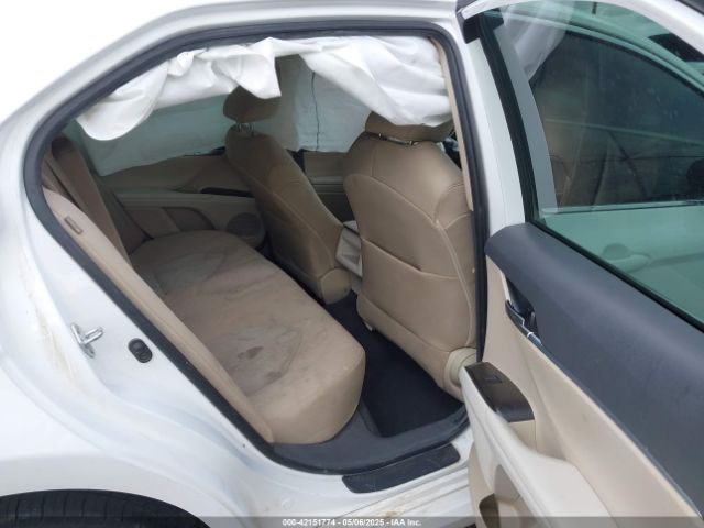 4T1C11AK8MU533904 Toyota CAMRY LE