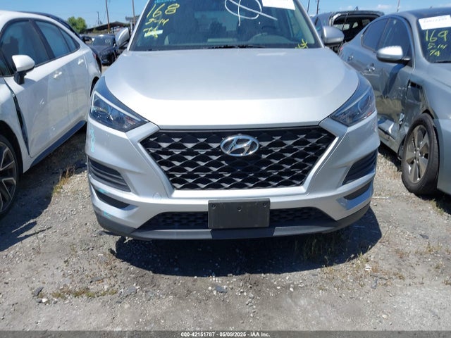 KM8J23A46KU953305 Hyundai TUCSON SE