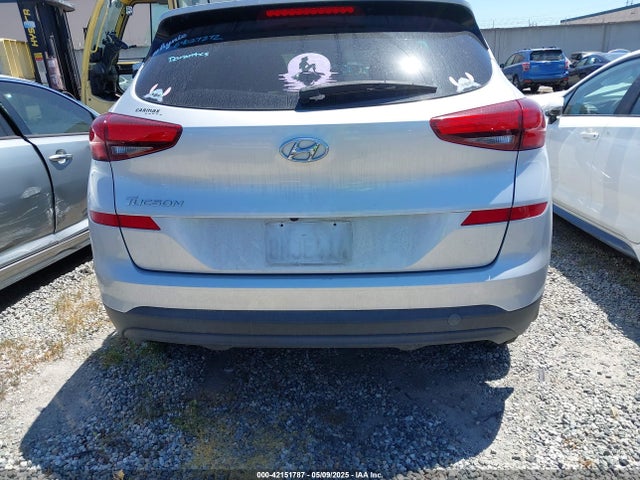 KM8J23A46KU953305 Hyundai TUCSON SE