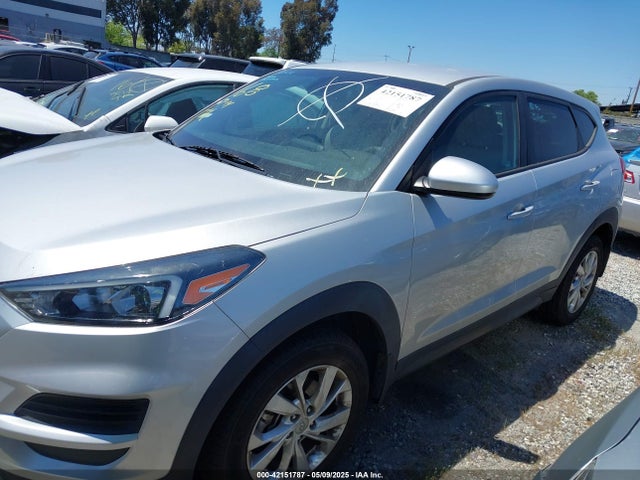 KM8J23A46KU953305 Hyundai TUCSON SE