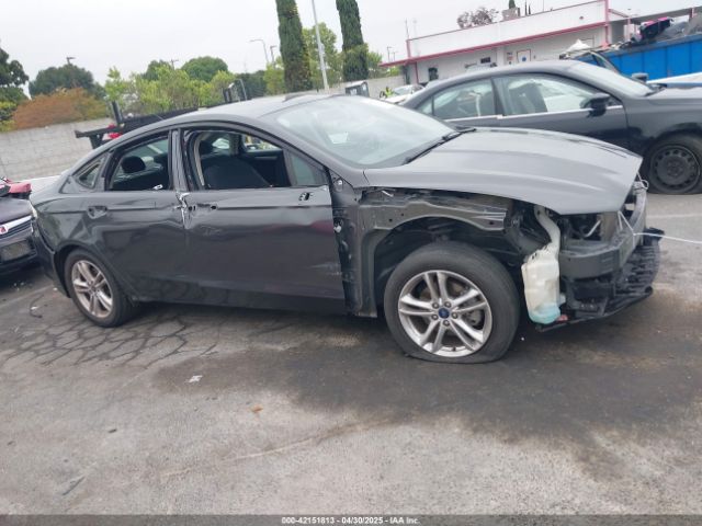 3FA6P0HD8JR268055 Ford FUSION SE