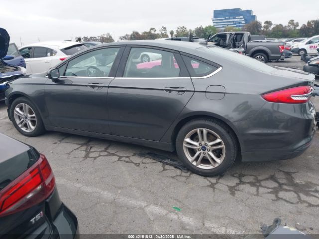 3FA6P0HD8JR268055 Ford FUSION SE