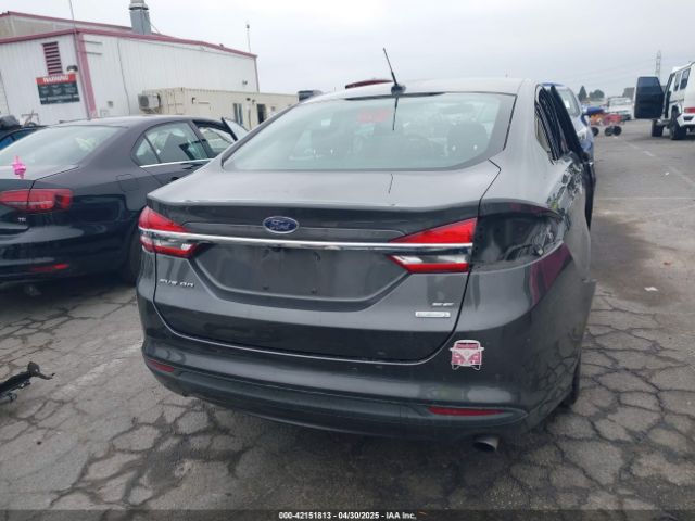 3FA6P0HD8JR268055 Ford FUSION SE