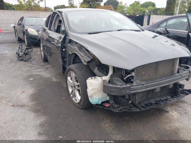 3FA6P0HD8JR268055 Ford FUSION SE