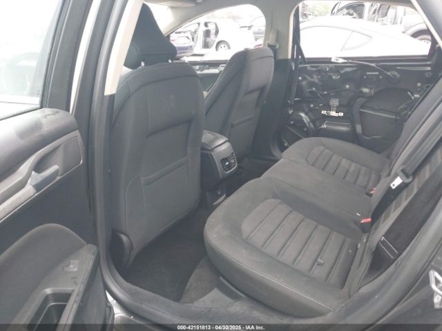 3FA6P0HD8JR268055 Ford FUSION SE