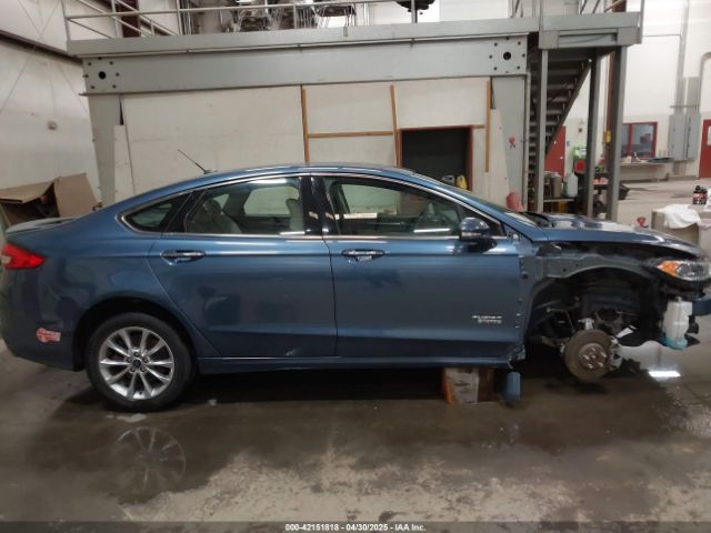 3FA6P0SU1JR246391 Ford Fusion Energi Titanium