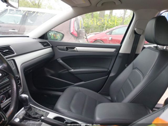 2019 VOLKSWAGEN PASSAT 1VWLA7A33KC013920 Photo 4