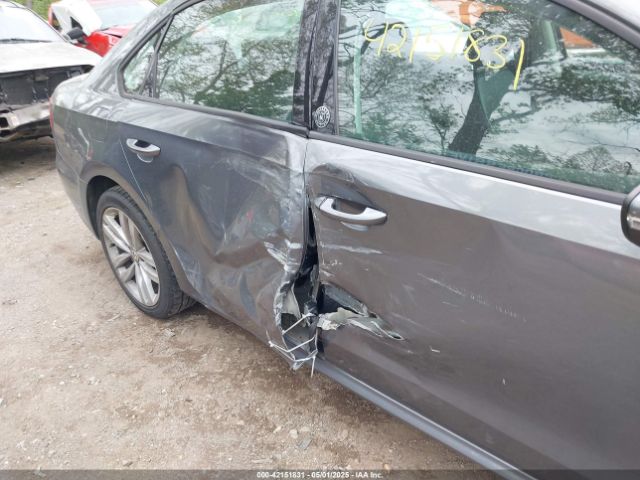 2019 VOLKSWAGEN PASSAT 1VWLA7A33KC013920 Photo 5