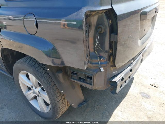 1C4NJPBA1ED696966 Jeep Patriot Altitude