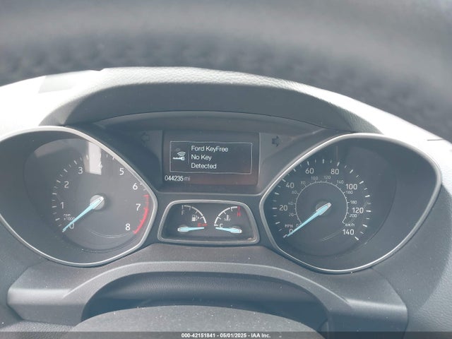 1FMCU9HD4KUA88085 Ford ESCAPE SEL