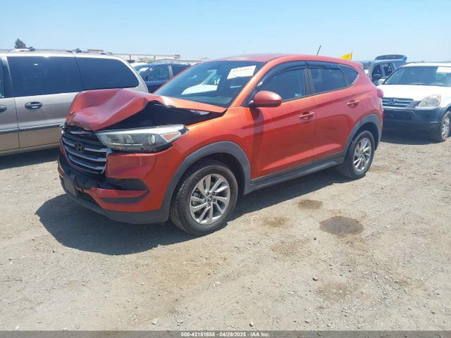 KM8J23A42HU424927 Hyundai TUCSON SE