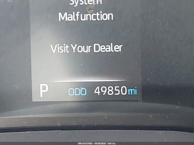 5TDKRKEC6NS106342 Toyota SIENNA LE