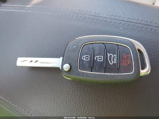 5NMZTDLB4JH079970 Hyundai Santa Fe Sport 2.4l