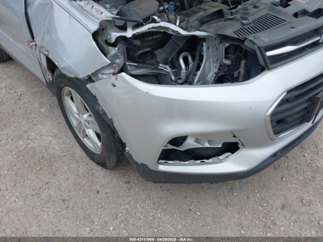 3GNCJKSB4LL305522 Chevrolet Trax Fwd Ls