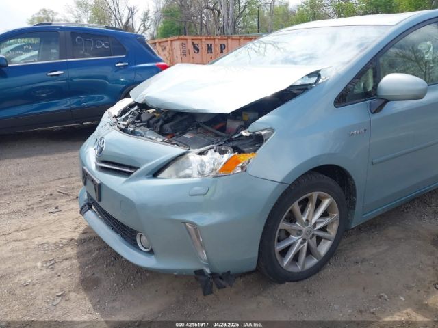 JTDZN3EU5EJ004200 Toyota Prius V Five