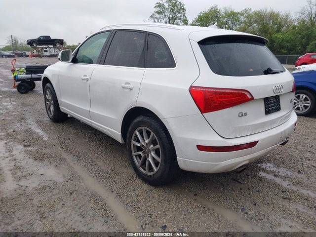 2010 AUDI Q5 WA1CKAFP2AA017177 Photo 2