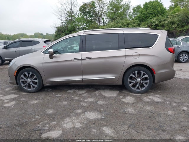 Chrysler Pacifica Limited 2017 2C4RC1GG4HR537737 Image 15