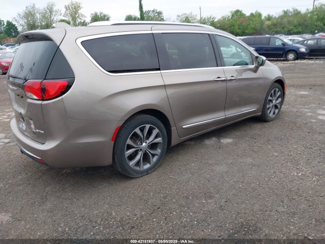 Chrysler Pacifica Limited 2017 2C4RC1GG4HR537737 Image 4