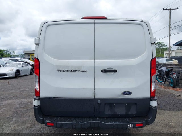 Ford Transit-250 2019 1FTYR1YM6KKB87869 Image 16