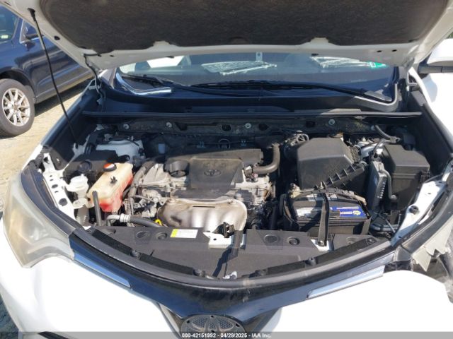 JTMRFREVXGJ061164 Toyota Rav4 Xle