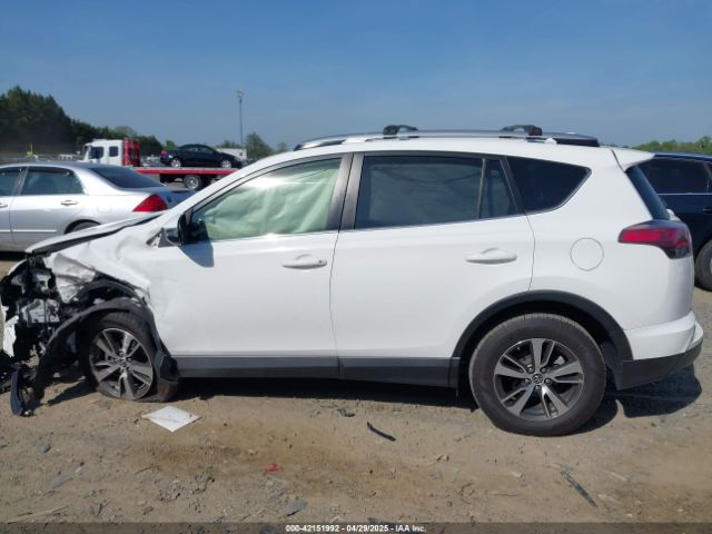 JTMRFREVXGJ061164 Toyota Rav4 Xle
